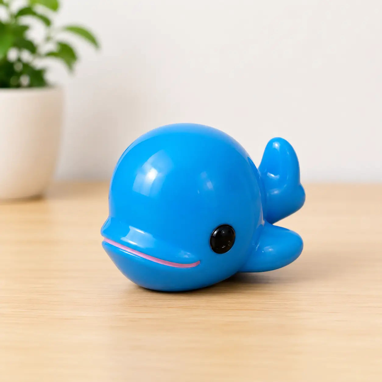 Dolphin Miniature
