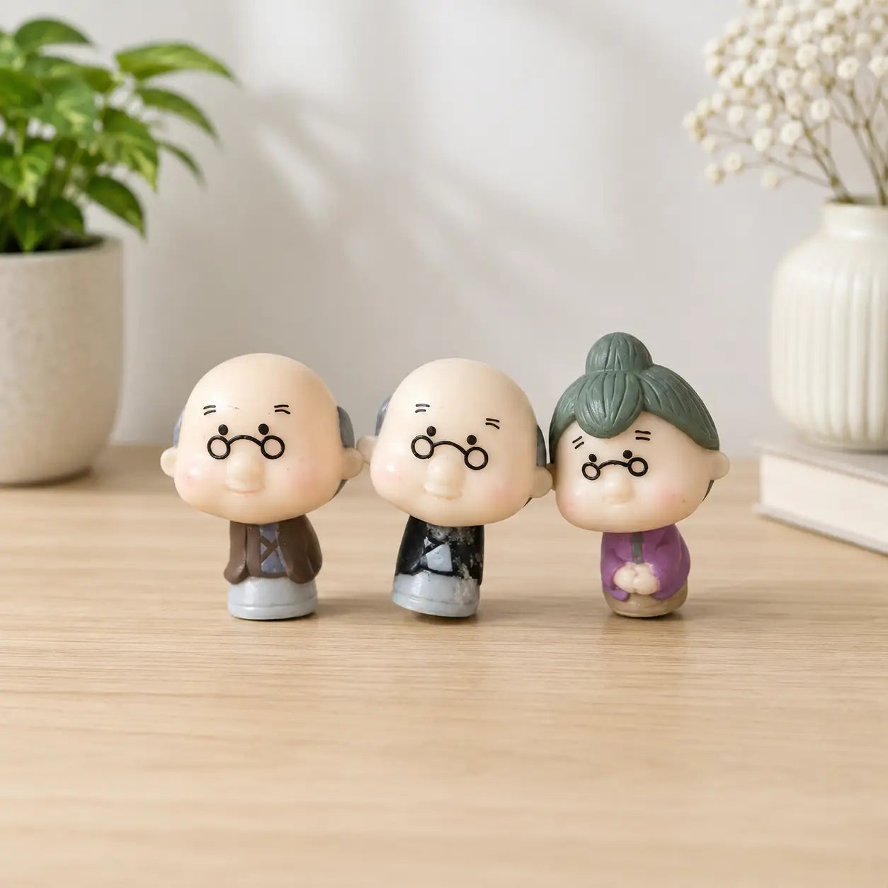 Grand Parent 1 Pair Miniature