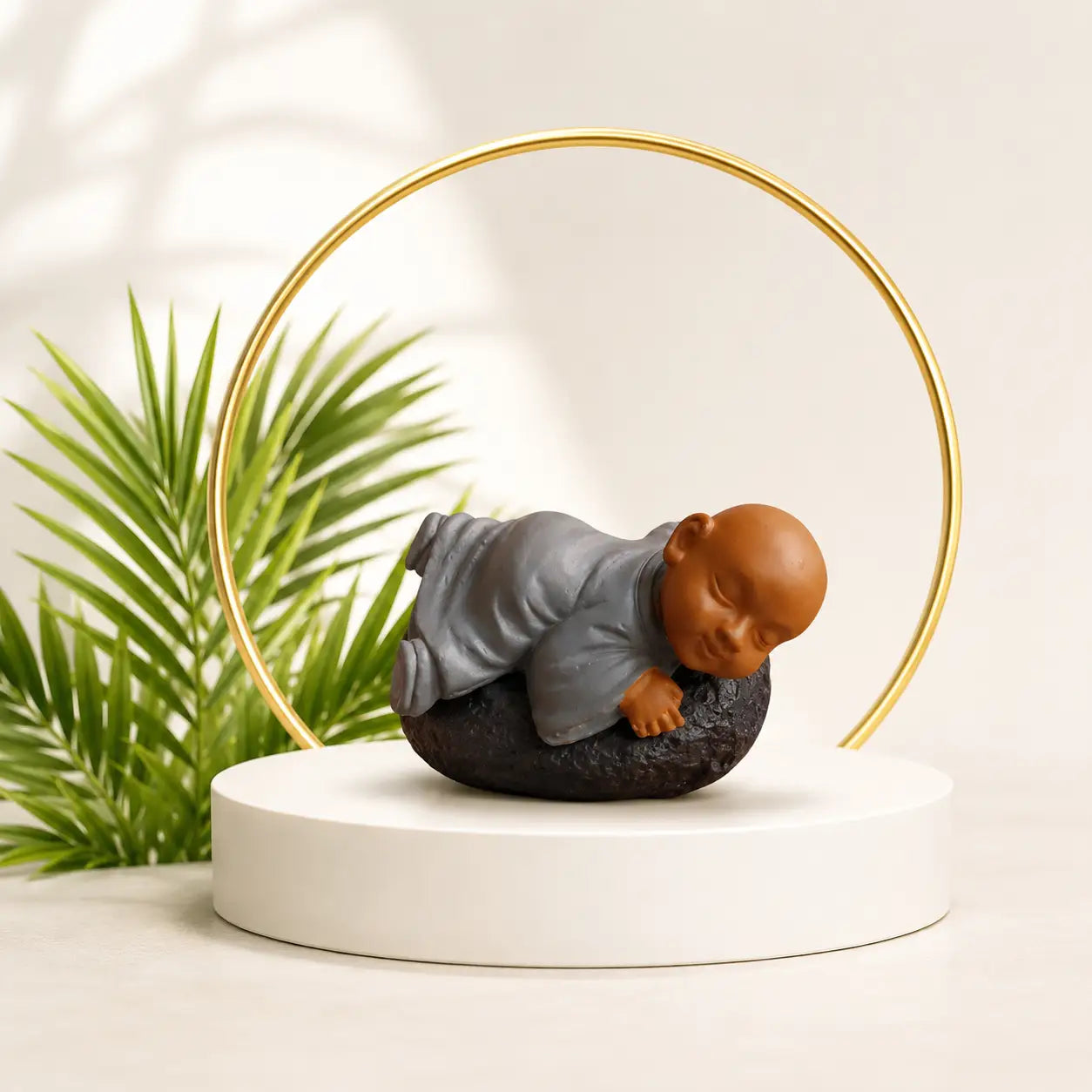 Mini Monk 3 Miniature