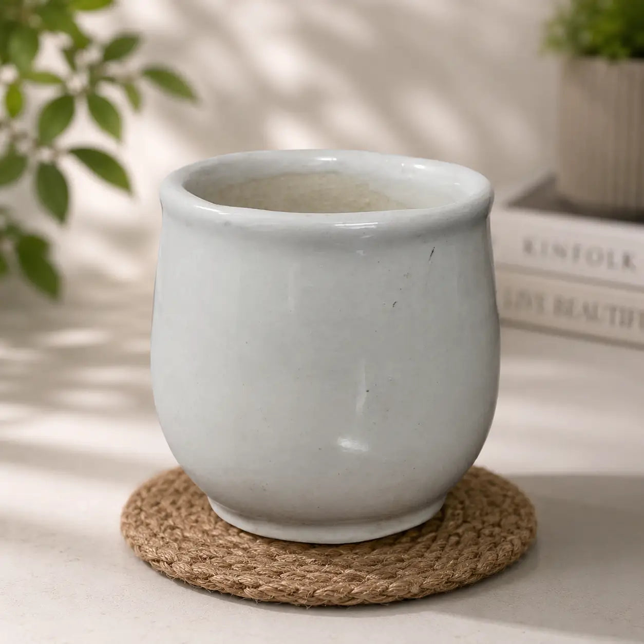 White Ceramic Spout Pot